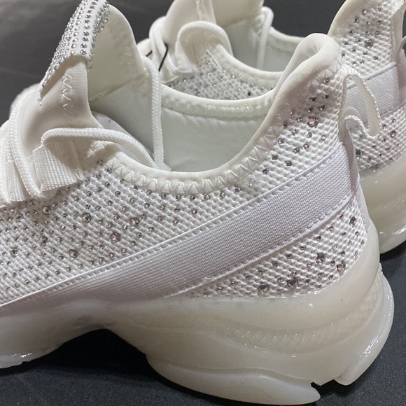 Maxed in Bling White Sneakers; Size 8 - Picture 6 of 7